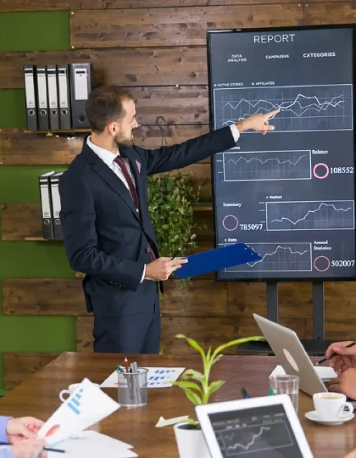 Engineering manager guiding AI-powered delivery