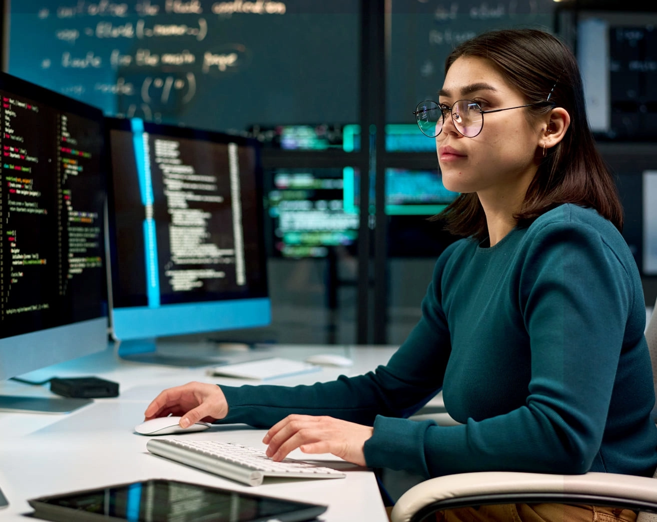 Image of a programmer programming an Angular page